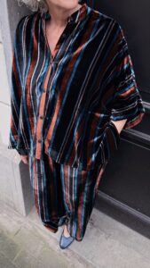 velours foncé ligne